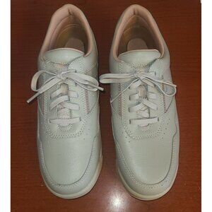 Women's Rocksport Pro Walkers Beige Size 9.5 Comfort Shoes Lace-Up
